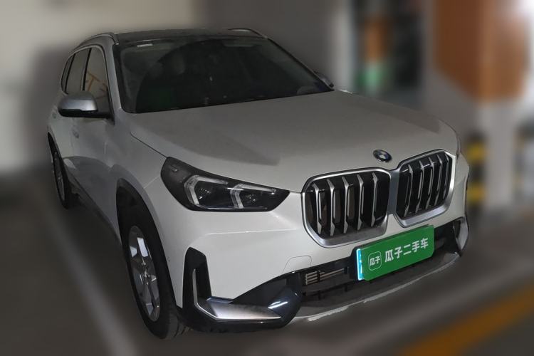 Used BMW X1 2023 sDrive20Li X Design Package Front Right 45 Deg