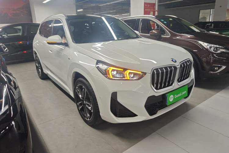 Used BMW X1 2023 sDrive25Li M Sport Package Front Right 45 Deg