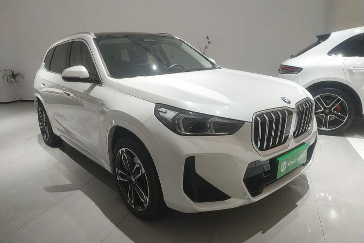 Used BMW X1 2023 sDrive25Li M Sport Package Front Right 45 Deg