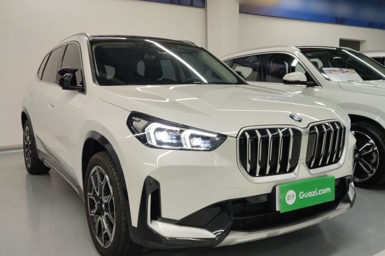 Used BMW X1 2023 sDrive25Li X Design Package Front Right 45 Deg