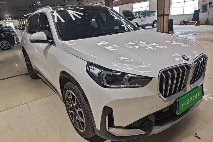 Used BMW X1 2023 sDrive25Li X Design Package Front Right 45 Deg