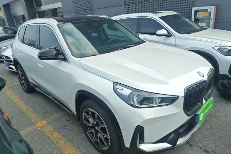 Used BMW X1 2023 sDrive25Li X Design Package Front Right 45 Deg