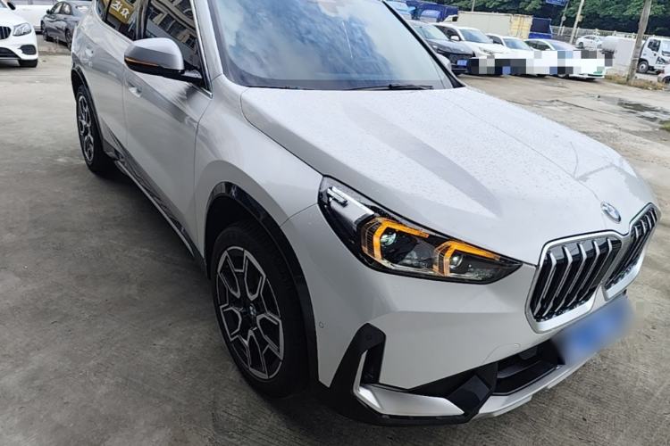 Used BMW X1 2023 sDrive25Li X Design Package Front Right 45 Deg