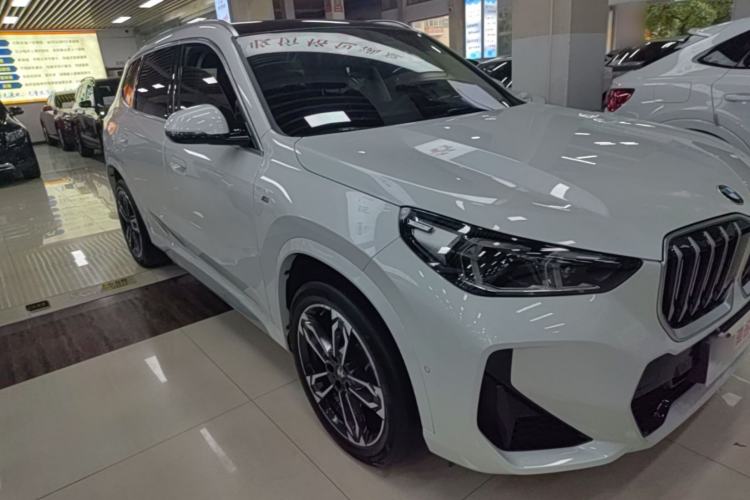 Used BMW X1 2023 sDrive25Li M Sport Package Front Right 45 Deg