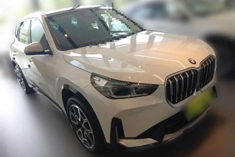 Used BMW X1 2023 sDrive25Li X Design Package Front Right 45 Deg