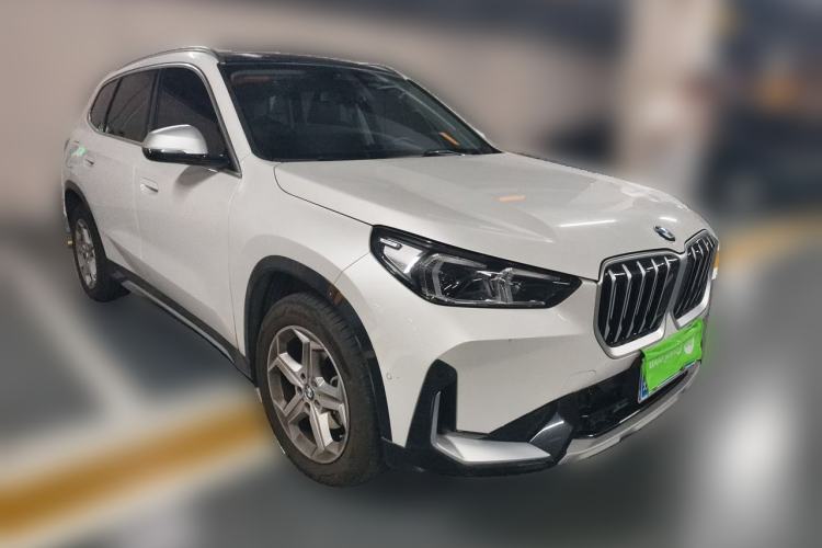 Used BMW X1 2023 sDrive20Li X Design Package Front Right 45 Deg