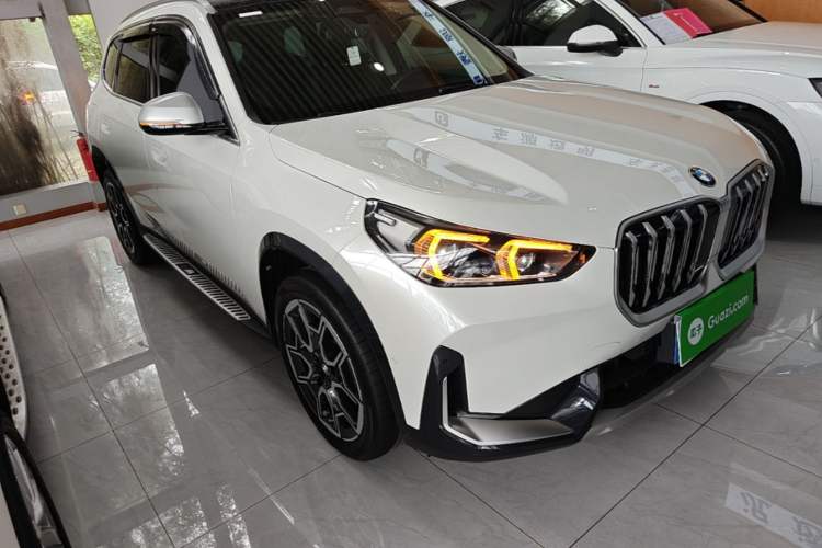 Used BMW X1 2023 sDrive25Li X Design Package Front Right 45 Deg