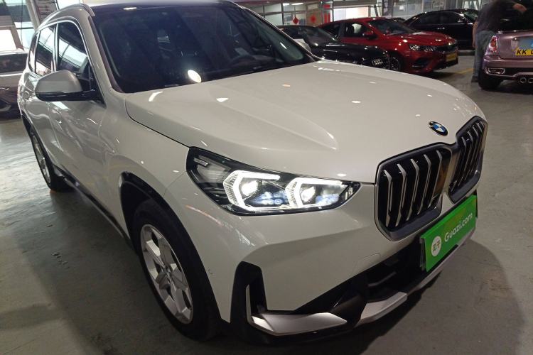 Used BMW X1 2023 sDrive20Li X Design Package Front Right 45 Deg