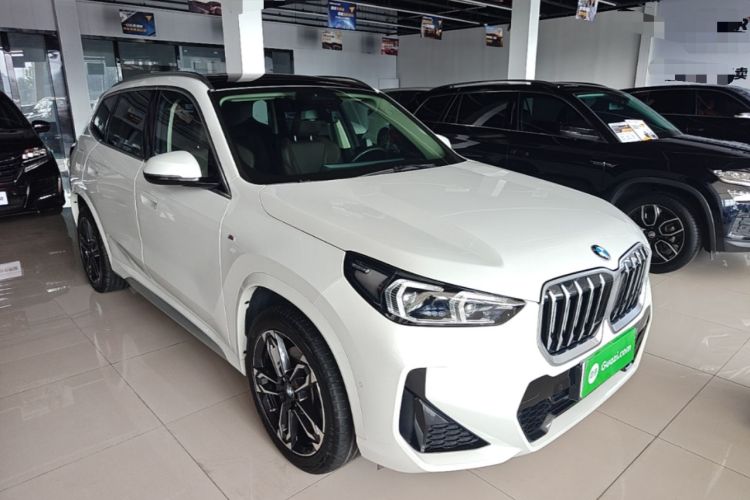Used BMW X1 2023 sDrive25Li M Sport Package Front Right 45 Deg