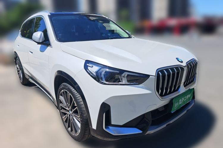 Used BMW X1 2023 xDrive25Li X Design Package Front Right 45 Deg