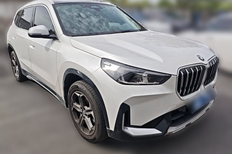 Used BMW X1 2023 sDrive20Li X Design Package Front Right 45 Deg