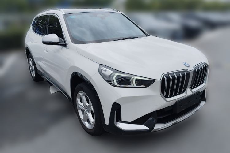 Used BMW X1 2023 sDrive20Li X Design Package Front Right 45 Deg