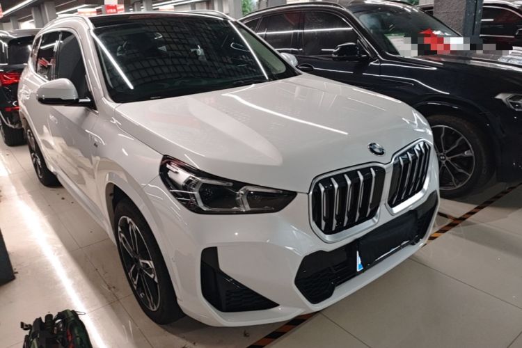 Used BMW X1 2023 sDrive25Li M Sport Package Front Right 45 Deg