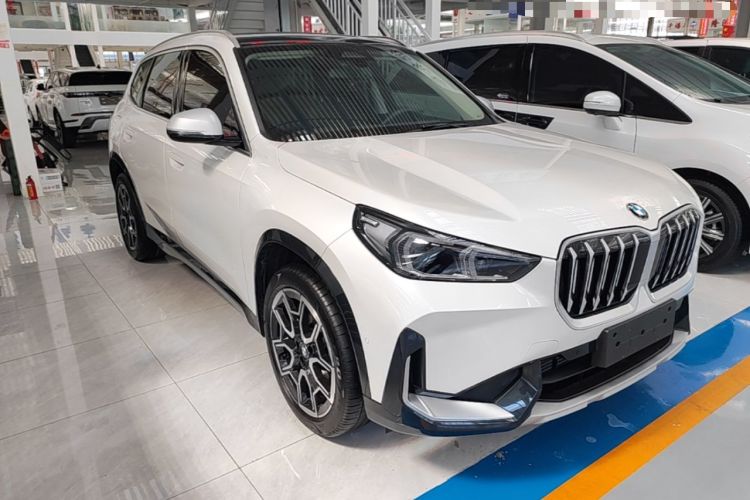 Used BMW X1 2023 sDrive25Li X Design Package Front Right 45 Deg