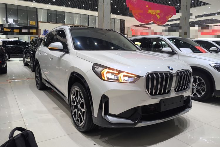 Used BMW X1 2023 sDrive25Li X Design Package Front Right 45 Deg