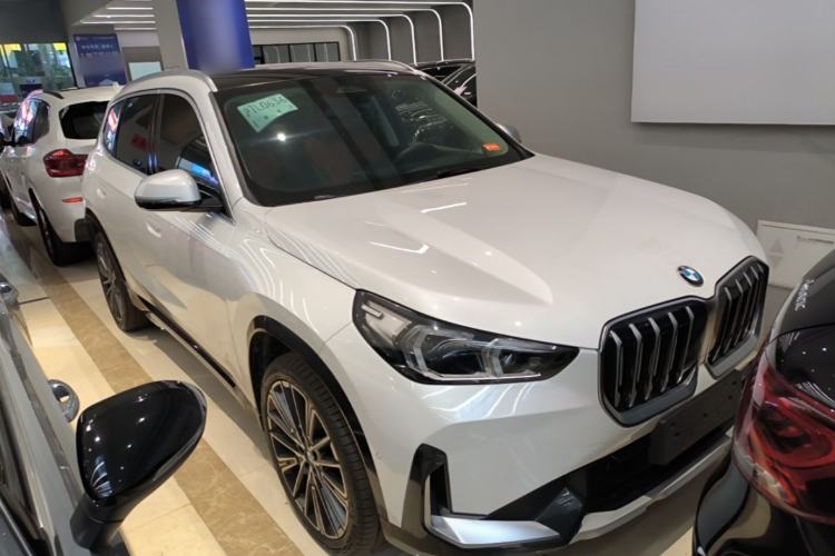 Used BMW X1 2023 xDrive25Li X Design Package Front Right 45 Deg