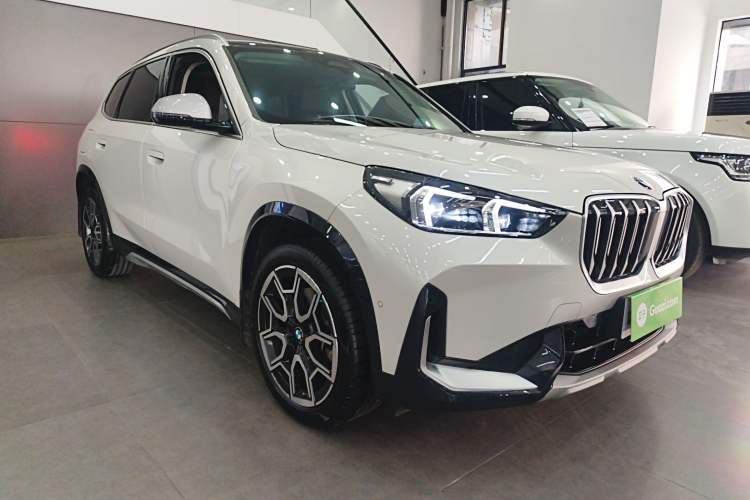 Used BMW X1 2023 sDrive25Li X Design Package Front Right 45 Deg