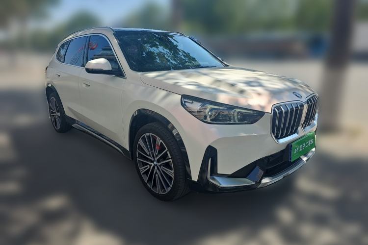 Used BMW X1 2023 xDrive25Li X Design Package Front Right 45 Deg