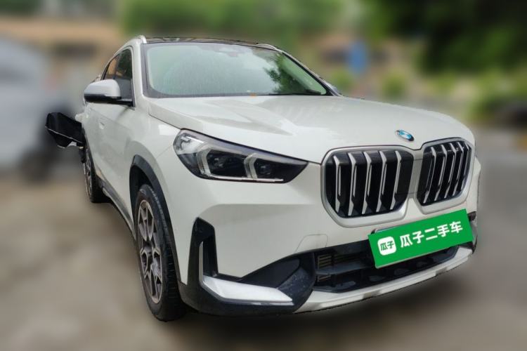 Used BMW X1 2023 sDrive25Li X Design Package Front Right 45 Deg