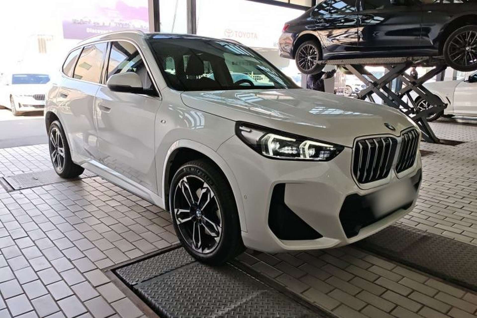 Used BMW X1 2023 sDrive25Li M Sport Package Front Right 45 Deg