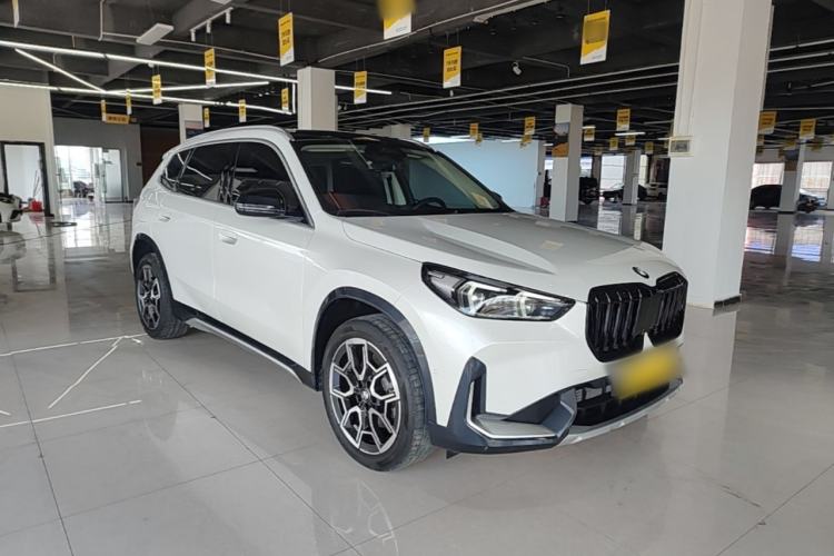Used BMW X1 2023 sDrive25Li X Design Package Front Right 45 Deg