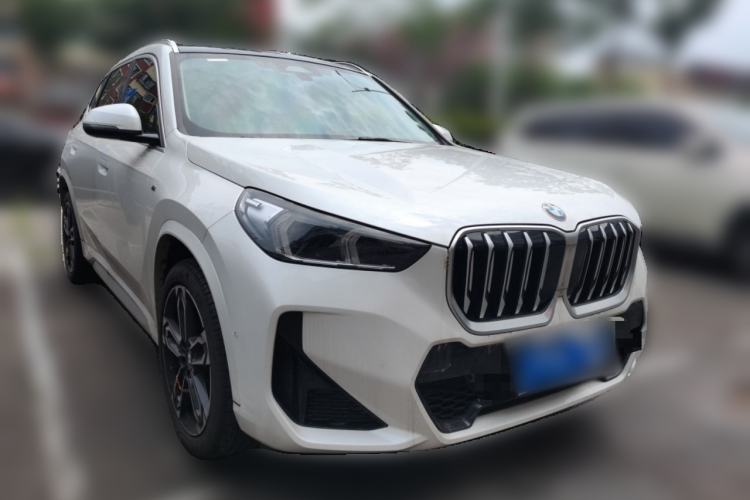 Used BMW X1 2023 sDrive25Li M Sport Package Front Right 45 Deg