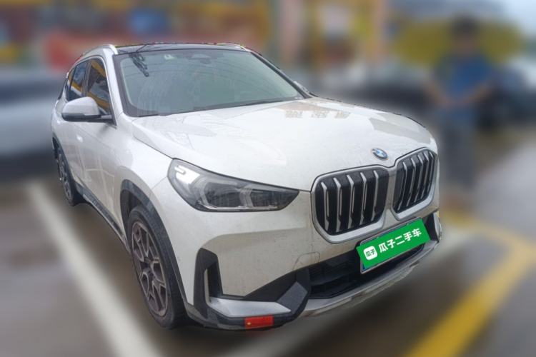 Used BMW X1 2023 sDrive25Li X Design Package Front Right 45 Deg