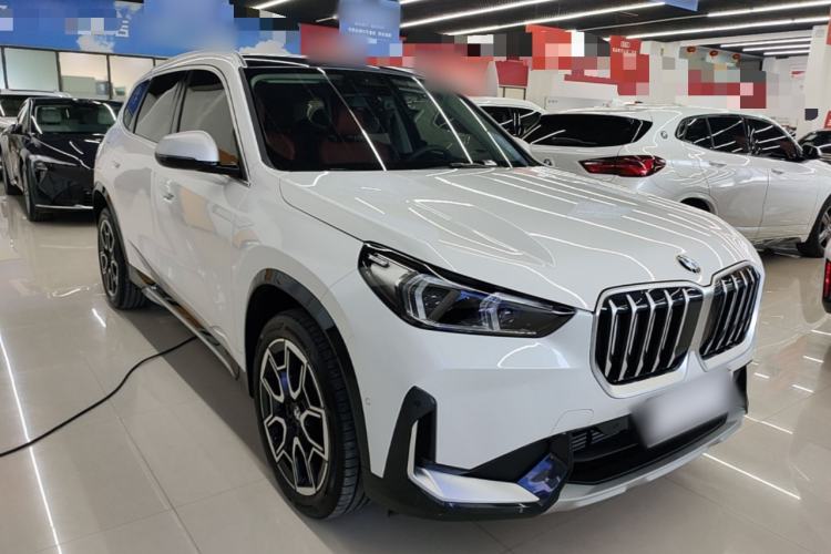 Used BMW X1 2023 sDrive25Li X Design Package Front Right 45 Deg