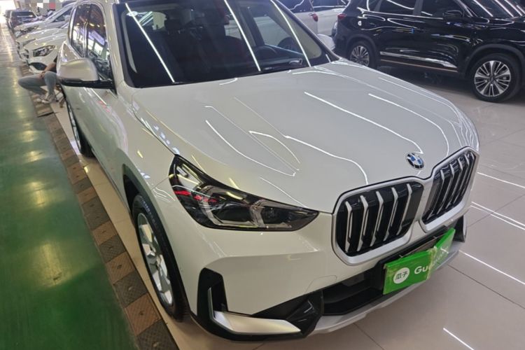 Used BMW X1 2023 sDrive20Li X Design Package Front Right 45 Deg