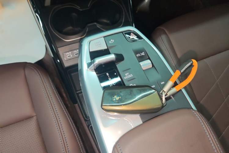 Used BMW X1 2023 sDrive25Li X Design Package Gear Lever