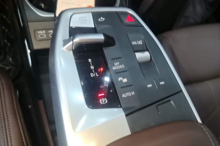 Used BMW X1 2023 sDrive20Li X Design Package Gear Lever