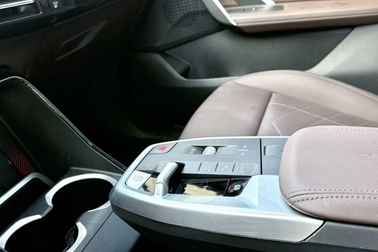 Used BMW X1 2023 sDrive25Li X Design Package Gear Lever