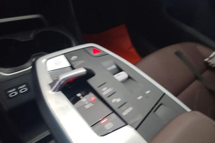 Used BMW X1 2023 sDrive25Li M Sport Package Gear Lever