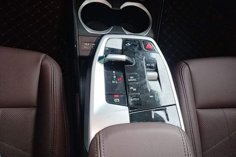 Used BMW X1 2023 sDrive25Li M Sport Package Gear Lever