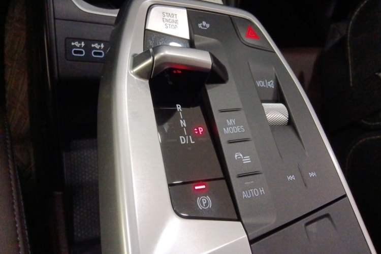 Used BMW X1 2023 sDrive25Li M Sport Package Gear Lever