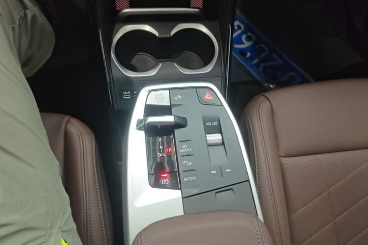 Used BMW X1 2023 xDrive25Li X Design Package Gear Lever