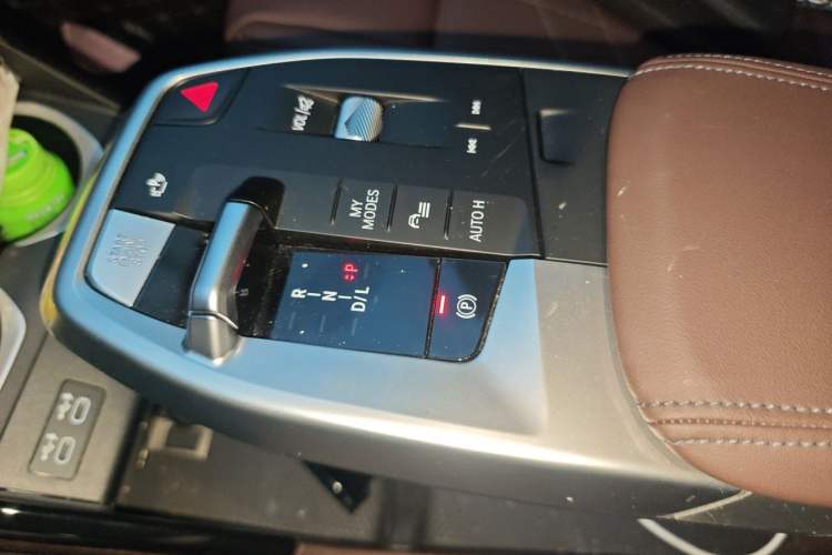 Used BMW X1 2023 sDrive25Li X Design Package Gear Lever