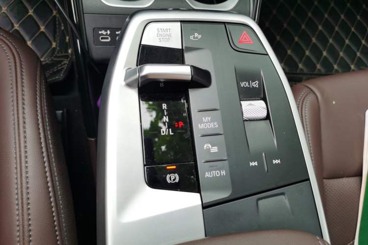 Used BMW X1 2023 xDrive25Li X Design Package Gear Lever