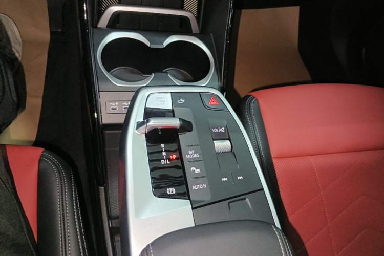 Used BMW X1 2023 sDrive25Li X Design Package Gear Lever