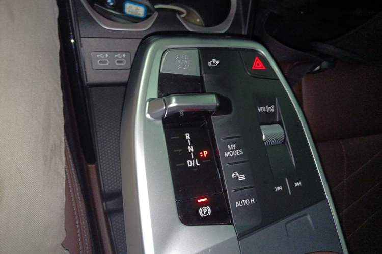 Used BMW X1 2023 sDrive20Li X Design Package Gear Lever