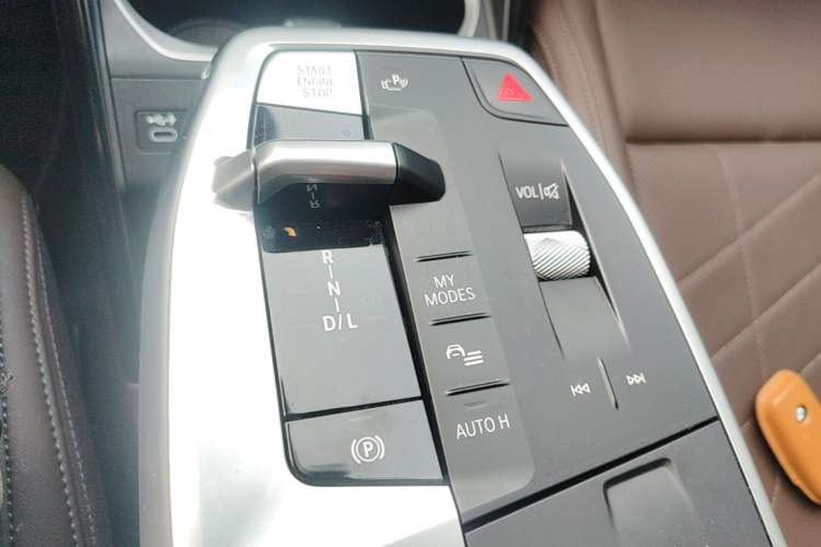 Used BMW X1 2023 sDrive25Li X Design Package Gear Lever