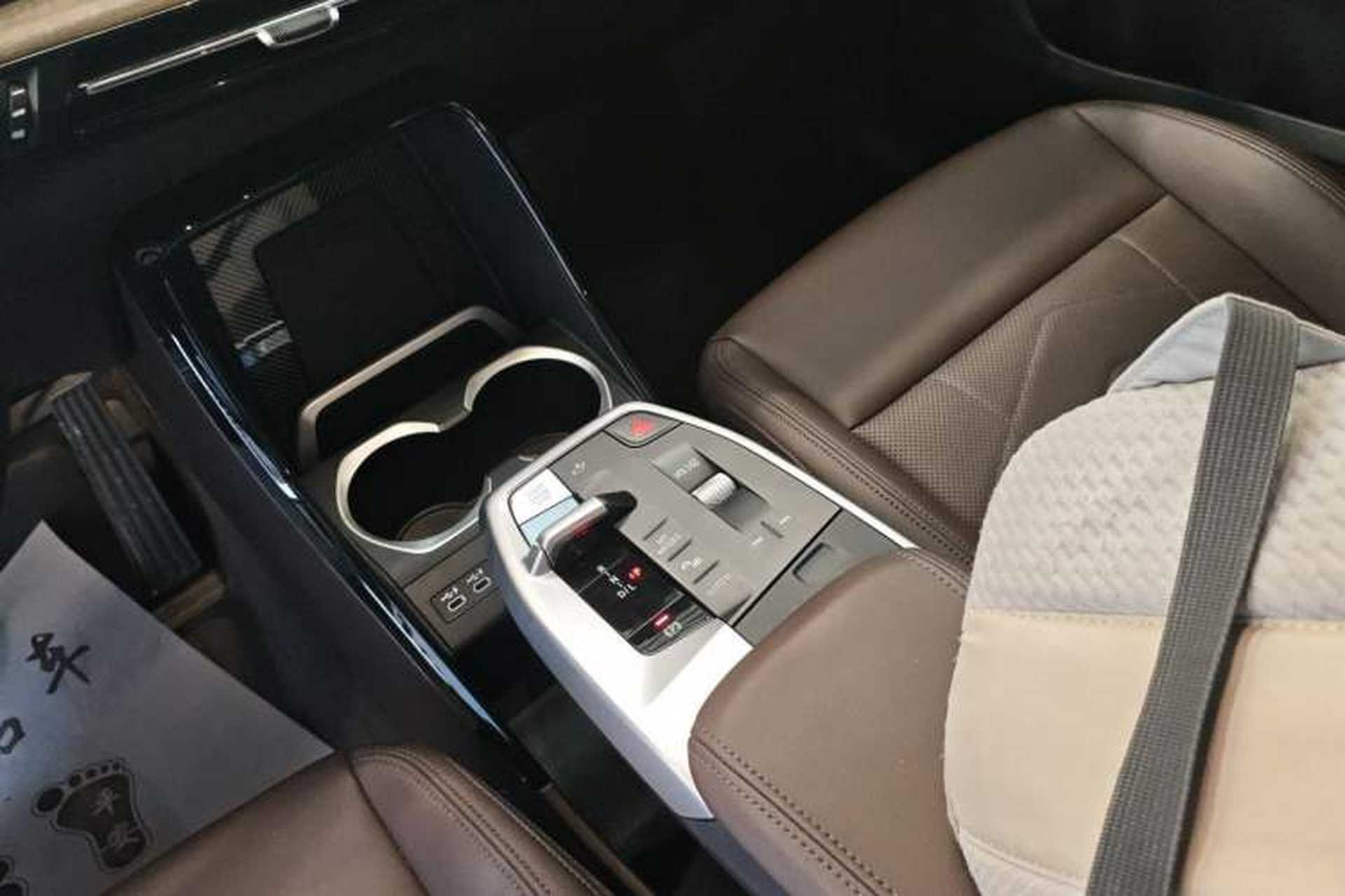 Used BMW X1 2023 xDrive25Li X Design Package Gear Lever