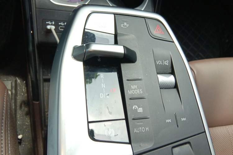 Used BMW X1 2023 sDrive20Li X Design Package Gear Lever