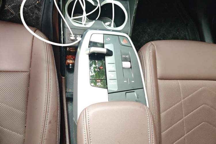 Used BMW X1 2023 sDrive25Li X Design Package Gear Lever