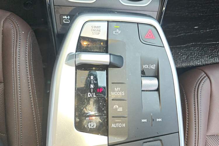 Used BMW X1 2023 sDrive20Li X Design Package Gear Lever