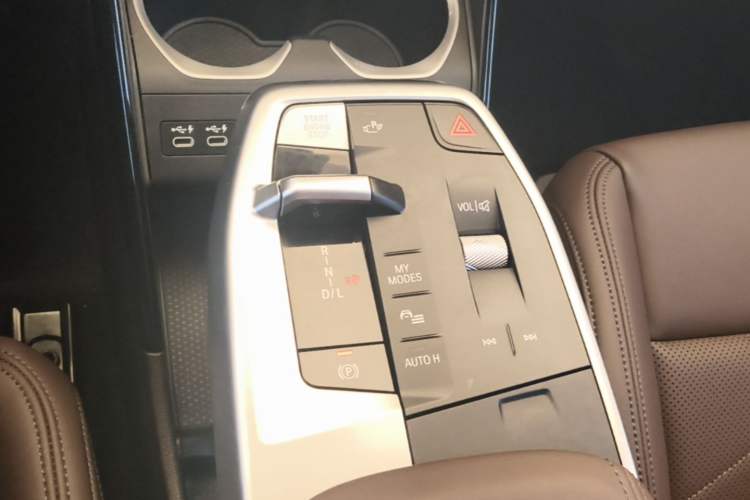Used BMW X1 2023 sDrive20Li X Design Package Gear Lever