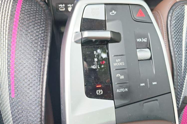 Used BMW X1 2023 sDrive25Li X Design Package Gear Lever