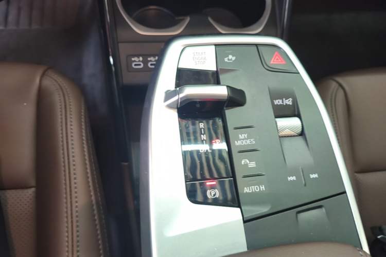 Used BMW X1 2023 sDrive25Li X Design Package Gear Lever
