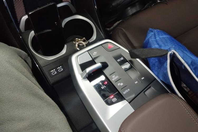 Used BMW X1 2023 sDrive25Li M Sport Package Gear Lever