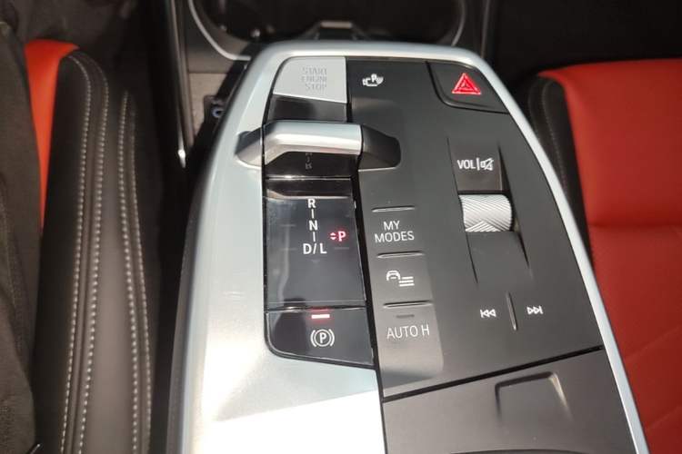 Used BMW X1 2023 sDrive25Li X Design Package Gear Lever